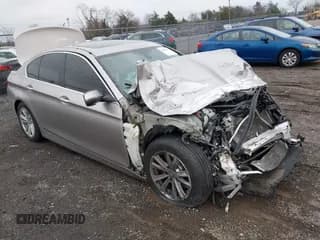 ✅ 2015 BMW 5 Series 528i xDrive • VIN: WBA5A7C58FG143844 • Лот: 43700367. Опубликован ранее на IAAI с пробегом 98 727 миль. Бесплатный доступ к архиву аукционных продаж из США и подробный отчёт об истории автомобиля на DreamBid. Изображение 1.