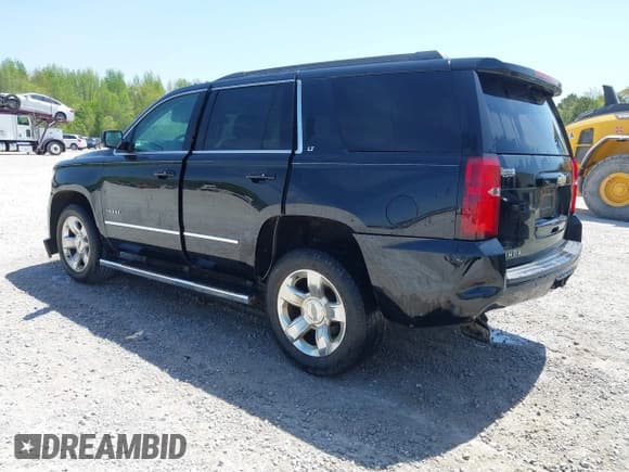 ✅ 2019 Chevrolet Tahoe LT • VIN: 1GNSCBKC4KR231153 • Lot: 42017325. Listed on IAAI with 116,960 mi. Free auction sales archive from the USA and detailed vehicle history report at DreamBid. Image 3.