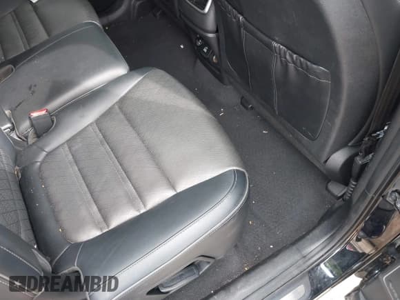 ✅ 2017 Kia Sorento SX • VIN: 5XYPKDA5XHG205034 • Lot: 42759186. Listed on IAAI with 134,732 mi. Free auction sales archive from the USA and detailed vehicle history report at DreamBid. Image 8.