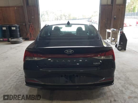 ✅ 2023 Hyundai Elantra Limited • VIN: KMHLN4AJ4PU046426 • Lot: 43323375. Listed on IAAI with 104,447 mi. Free auction sales archive from the USA and detailed vehicle history report at DreamBid. Image 16.