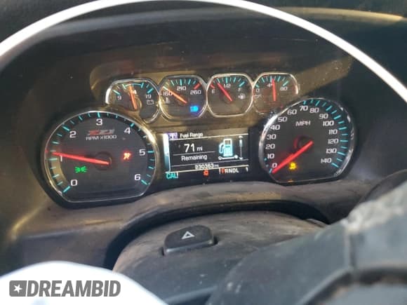 ✅ 2018 Chevrolet Silverado 2500HD LT • VIN: 1GC1KVEG5JF268722 • Lot: 50000995. Wystawiony na Copart z przebiegiem 230 363 mil. Bezpłatny archiwum sprzedaży aukcyjnych z USA i szczegółowy raport historii pojazdu na DreamBid. Zdjęcie 9.