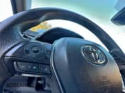 ✅ 2019 Toyota Camry SE • VIN: 4T1B11HK6KU805610 • Лот: 95578565. Опубликован ранее на Copart с пробегом 58 732 миль. Бесплатный доступ к архиву аукционных продаж из США и подробный отчёт об истории автомобиля на DreamBid. Изображение 14.