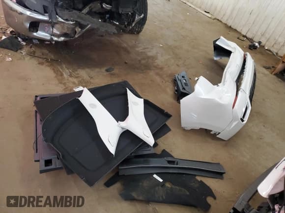 ✅ 2024 Buick Envision Avenir • VIN: LRBFZSE43RD061029 • Лот: 80446215. Опубликован ранее на Copart с пробегом 12 049 миль. Бесплатный доступ к архиву аукционных продаж из США и подробный отчёт об истории автомобиля на DreamBid. Изображение 12.