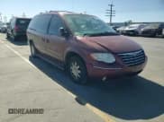 ✅ 2007 Chrysler Town & Country Limited • VIN: 2A8GP64L87R138010 • Lot: 81702775. Wystawiony na Copart z przebiegiem 161 302 mil. Bezpłatny archiwum sprzedaży aukcyjnych z USA i szczegółowy raport historii pojazdu na DreamBid. Zdjęcie 14.