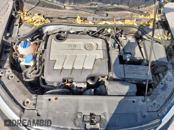 ✅ 2013 Volkswagen Jetta TDI w/Premium/Nav • VIN: 3VWLL7AJ0DM204981 • Lot: 93432745. Wystawiony na Copart z przebiegiem 108 862 mil. Bezpłatny archiwum sprzedaży aukcyjnych z USA i szczegółowy raport historii pojazdu na DreamBid. Zdjęcie 11.