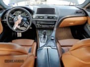 ✅ 2018 BMW 6 Series 640i • VIN: WBA6D0C53JG852998 • Lot: 84831685. Wystawiony na Copart z przebiegiem 100 257 mil. Bezpłatny archiwum sprzedaży aukcyjnych z USA i szczegółowy raport historii pojazdu na DreamBid. Zdjęcie 8.