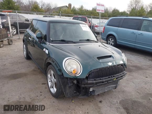✅ 2007 MINI Hardtop S • VIN: WMWMF73537TT84443 • Лот: 42018224. Опубликован ранее на IAAI с пробегом 85 846 миль. Бесплатный доступ к архиву аукционных продаж из США и подробный отчёт об истории автомобиля на DreamBid. Изображение 1.