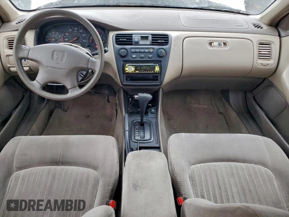 ✅ 1998 Honda Accord LX • VIN: 1HGCG5642WA199654 • Lot: 93983385. Wystawiony na Copart z przebiegiem 138 118 mil. Bezpłatny archiwum sprzedaży aukcyjnych z USA i szczegółowy raport historii pojazdu na DreamBid. Zdjęcie 8.