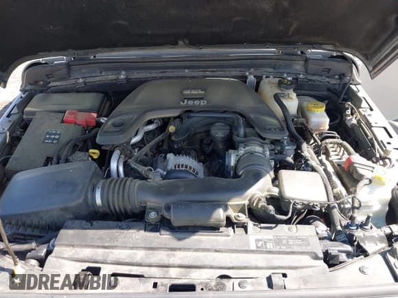 ✅ 2018 Jeep Wrangler Unlimited Rubicon • VIN: 1C4HJXFG6JW267087 • Лот: 42235058. Опубликован ранее на IAAI с пробегом 93 962 миль. Бесплатный доступ к архиву аукционных продаж из США и подробный отчёт об истории автомобиля на DreamBid. Изображение 10.