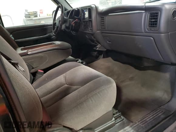 ✅ 2005 Chevrolet Silverado 1500 Z71 • VIN: 1GCEK14T05Z289135 • Лот: 84499504. Опубликован ранее на Copart с пробегом 128 562 миль. Бесплатный доступ к архиву аукционных продаж из США и подробный отчёт об истории автомобиля на DreamBid. Изображение 8.