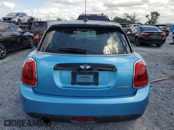 ✅ 2016 MINI Hardtop 4 Door • VIN: WMWXU1C52G2D08396 • Lot: 61060415. Listed on Copart with 138,903 mi. Free auction sales archive from the USA and detailed vehicle history report at DreamBid. Image 6.