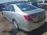 ✅ 2013 Toyota Camry LE • VIN: 4T4BF1FK1DR305982 • Lot: 43079253. Listed on IAAI with 92,098 mi. Free auction sales archive from the USA and detailed vehicle history report at DreamBid. Image 3.