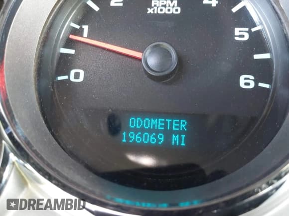 ✅ 2008 Chevrolet Silverado 2500HD Work Truck • VIN: 1GCHC29K68E200695 • Lot: 41637519. Wystawiony na IAAI z przebiegiem 196 069 mil. Bezpłatny archiwum sprzedaży aukcyjnych z USA i szczegółowy raport historii pojazdu na DreamBid. Zdjęcie 15.