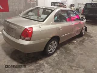 ✅ 2005 Hyundai Elantra GLS • VIN: KMHDN46D25U195146 • Lot: 42741375. Wystawiony na IAAI z przebiegiem 84 803 mil. Bezpłatny archiwum sprzedaży aukcyjnych z USA i szczegółowy raport historii pojazdu na DreamBid. Zdjęcie 4.