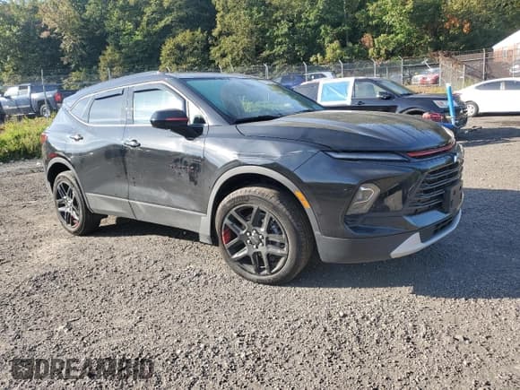 ✅ 2024 Chevrolet Blazer LT • VIN: 3GNKBCR41RS158404 • Lot: 81998485. Listed on Copart with 24,877 mi. Free auction sales archive from the USA and detailed vehicle history report at DreamBid. Image 4.