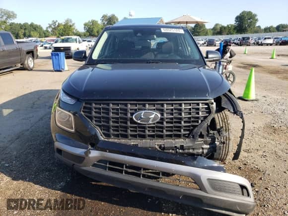 2021 Hyundai Venue SE with VIN KMHRB8A31MU114530, listed as a Copart auction lot 68025124 with 61,291 mi miles and Salvage title. Bid and sale history available at DreamBid. Image 5.