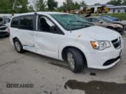 ✅ 2018 Dodge Grand Caravan SE • VIN: 2C4RDGBG0JR180926 • Lot: 66948235. Wystawiony na Copart z przebiegiem 102 313 mil. Bezpłatny archiwum sprzedaży aukcyjnych z USA i szczegółowy raport historii pojazdu na DreamBid. Zdjęcie 4.