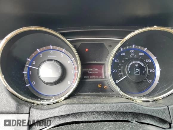 ✅ 2011 Hyundai Sonata GLS • VIN: 5NPEB4AC0BH162376 • Lot: 74427594. Listed on Copart with 227,522 mi. Free auction sales archive from the USA and detailed vehicle history report at DreamBid. Image 9.