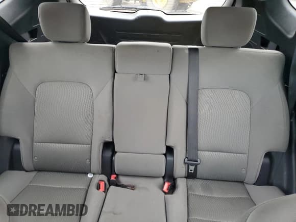 ✅ 2016 Hyundai Santa Fe • VIN: 5XYZTDLB6GG368190 • Лот: 91647195. Опубликован ранее на Copart с пробегом 121 587 миль. Бесплатный доступ к архиву аукционных продаж из США и подробный отчёт об истории автомобиля на DreamBid. Изображение 10.