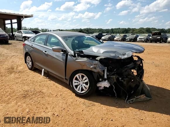 ✅ 2012 Hyundai Sonata GLS • VIN: 5NPEB4AC4CH494953 • Lot: 74352994. Listed on Copart with 195,860 mi. Free auction sales archive from the USA and detailed vehicle history report at DreamBid. Image 14.
