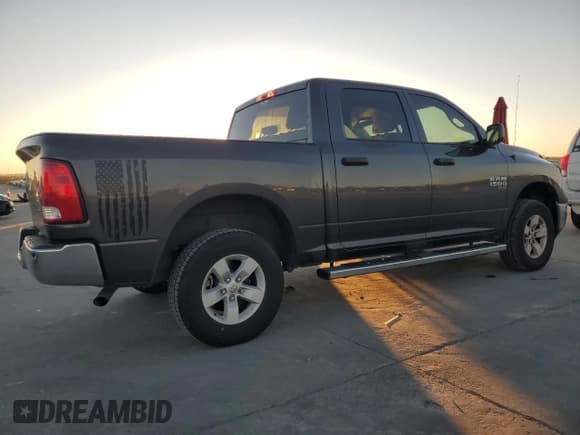 ✅ 2023 Ram 1500 Tradesman • VIN: 3C6RR6KG8PG562848 • Lot: 81406084. Wystawiony na Copart z przebiegiem 25 842 mil. Bezpłatny archiwum sprzedaży aukcyjnych z USA i szczegółowy raport historii pojazdu na DreamBid. Zdjęcie 3.