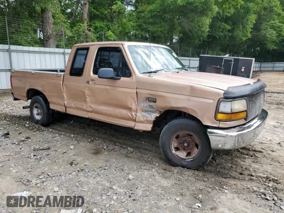 ✅ 1994 Ford F-150 • VIN: 1FTEX15Y9RKA71348 • Лот: 56542905. Опубликован ранее на Copart с пробегом 374 964 миль. Бесплатный доступ к архиву аукционных продаж из США и подробный отчёт об истории автомобиля на DreamBid. Изображение 4.