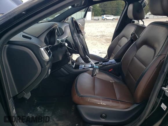 ✅ 2017 Infiniti QX30 Premium • VIN: SJKCH5CRXHA036018 • Lot: 81403005. Listed on Copart with 131,818 mi. Free auction sales archive from the USA and detailed vehicle history report at DreamBid. Image 7.