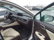 ✅ 2017 Lexus RX 450h • VIN: 2T2BGMCA1HC019573 • Lot: 43711545. Wystawiony na IAAI z przebiegiem 62 983 mil. Bezpłatny archiwum sprzedaży aukcyjnych z USA i szczegółowy raport historii pojazdu na DreamBid. Zdjęcie 5.