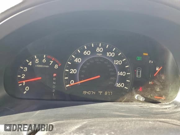 ✅ 2010 Honda Odyssey EX-L • VIN: 5FNRL3H74AB015315 • Lot: 92851685. Listed on Copart with 194,074 mi. Free auction sales archive from the USA and detailed vehicle history report at DreamBid. Image 9.