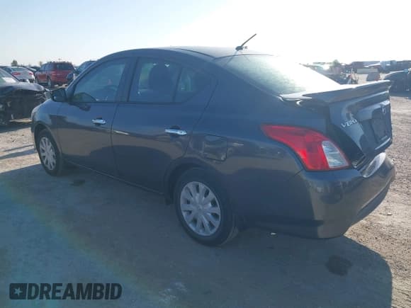 ✅ 2015 Nissan Versa S Plus • VIN: 3N1CN7AP4FL863109 • Лот: 43641697. Опубликован ранее на IAAI с пробегом 90 657 миль. Бесплатный доступ к архиву аукционных продаж из США и подробный отчёт об истории автомобиля на DreamBid. Изображение 3.