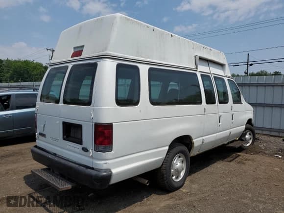 ✅ 2008 Ford Econoline Cargo Commercial • VIN: 1FTNS24W38DB57018 • Lot: 60680215. Listed on Copart with Not provided. Free auction sales archive from the USA and detailed vehicle history report at DreamBid. Image 3.