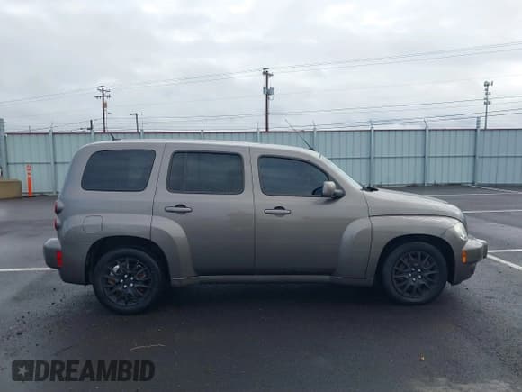 ✅ 2011 Chevrolet HHR 1LT • VIN: 3GNBABFW1BS539095 • Lot: 41558798. Listed on IAAI with 135,880 mi. Free auction sales archive from the USA and detailed vehicle history report at DreamBid. Image 13.