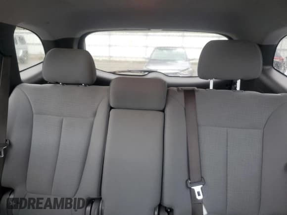 ✅ 2012 Hyundai Santa Fe GLS • VIN: 5XYZG3AB7CG124818 • Lot: 79463594. Listed on Copart with 186,656 mi. Free auction sales archive from the USA and detailed vehicle history report at DreamBid. Image 10.