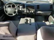 ✅ 2011 Toyota Tundra • VIN: 5TFDM5F14BX020975 • Lot: 48494765. Wystawiony na Copart z przebiegiem 188 361 mil. Bezpłatny archiwum sprzedaży aukcyjnych z USA i szczegółowy raport historii pojazdu na DreamBid. Zdjęcie 8.