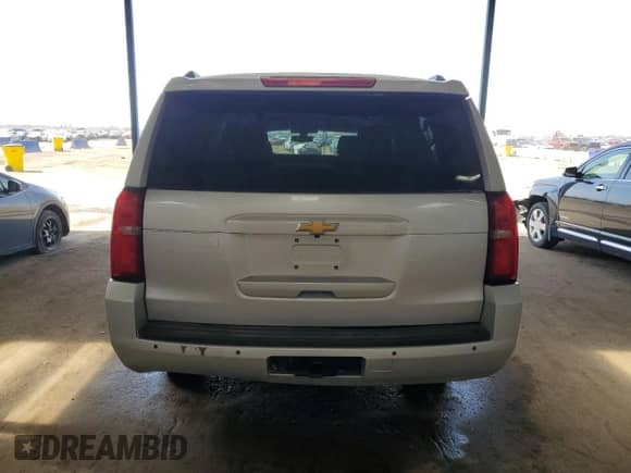 2018 Chevrolet Suburban LS z VIN 1GNSKGKC9JR129152, wystawiony jako Copart lot #51540075 z przebiegiem 371 516 mil mil oraz Czysty tytuł • Clean title. Historia ofert i sprzedaży dostępna na DreamBid. Obrazek 6.