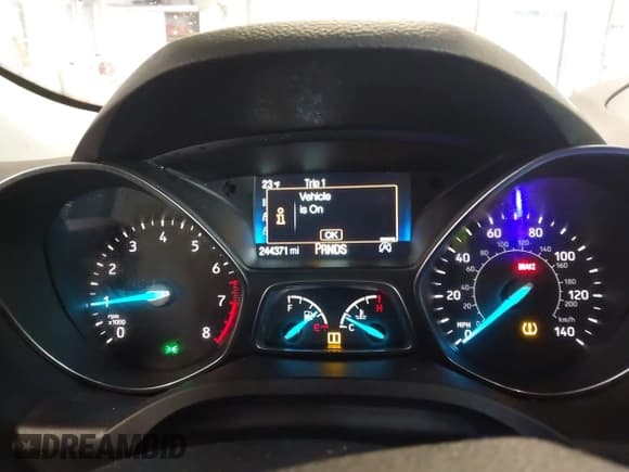 ✅ 2019 Ford Escape SE • VIN: 1FMCU9GD4KUC48001 • Lot: 43860214. Wystawiony na IAAI z przebiegiem 244 371 mil. Bezpłatny archiwum sprzedaży aukcyjnych z USA i szczegółowy raport historii pojazdu na DreamBid. Zdjęcie 7.