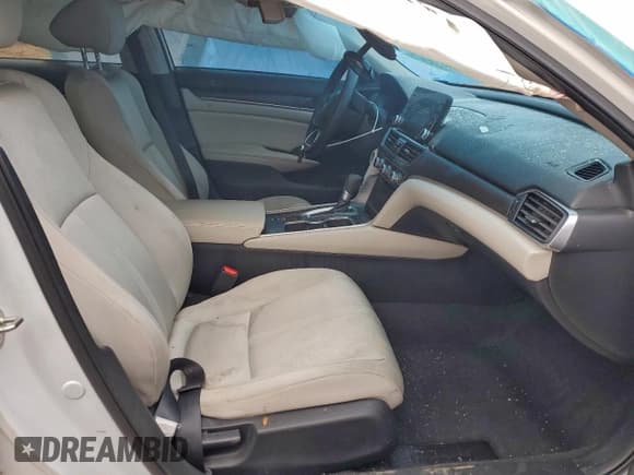 ✅ 2019 Honda Accord EX • VIN: 1HGCV1F4XKA007292 • Lot: 82691095. Listed on Copart with 92,686 mi. Free auction sales archive from the USA and detailed vehicle history report at DreamBid. Image 7.