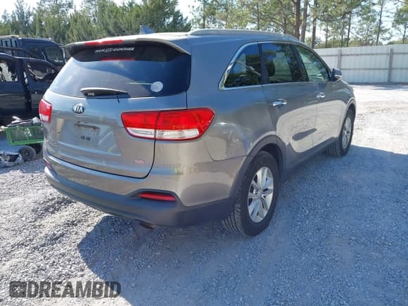 ✅ 2016 Kia Sorento LX • VIN: 5XYPG4A35GG046583 • Лот: 43767386. Опубликован ранее на IAAI с пробегом 115 291 миль. Бесплатный доступ к архиву аукционных продаж из США и подробный отчёт об истории автомобиля на DreamBid. Изображение 4.