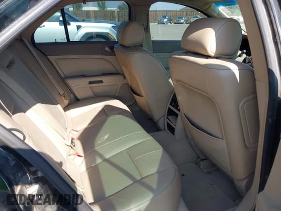 ✅ 2008 Cadillac STS AWD • VIN: 1G6DA67V280184388 • Lot: 43087738. Listed on IAAI with 140,582 mi. Free auction sales archive from the USA and detailed vehicle history report at DreamBid. Image 8.