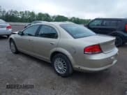 ✅ 2006 Chrysler Sebring • VIN: 1C3EL46X06N236544 • Lot: 42289101. Wystawiony na IAAI z przebiegiem 151 158 mil. Bezpłatny archiwum sprzedaży aukcyjnych z USA i szczegółowy raport historii pojazdu na DreamBid. Zdjęcie 3.