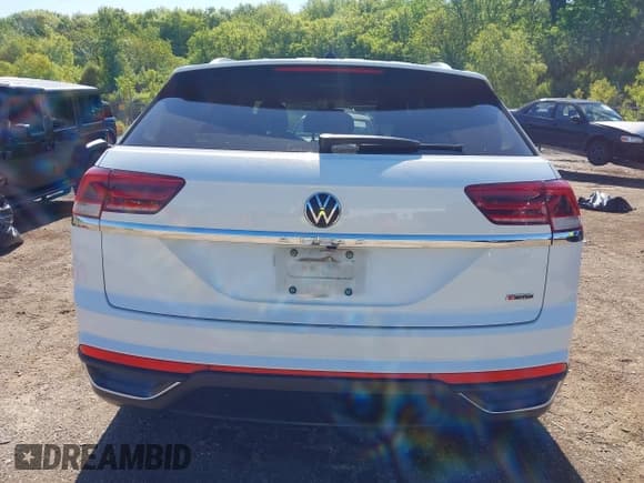 ✅ 2021 Volkswagen Atlas S • VIN: 1V2GC2CAXMC225275 • Lot: 42341121. Listed on IAAI with 79,999 mi. Free auction sales archive from the USA and detailed vehicle history report at DreamBid. Image 16.