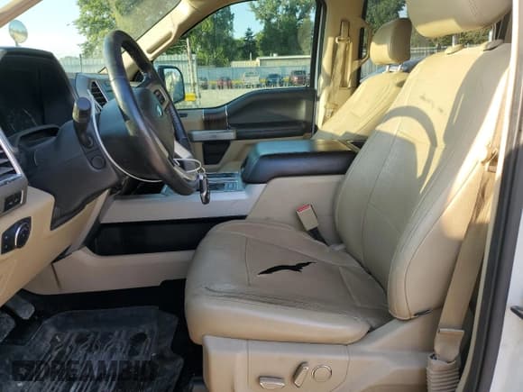 ✅ 2015 Ford F-150 Lariat • VIN: 1FTEW1EG0FFA16334 • Лот: 68289285. Опубликован ранее на Copart с пробегом 148 105 миль. Бесплатный доступ к архиву аукционных продаж из США и подробный отчёт об истории автомобиля на DreamBid. Изображение 7.