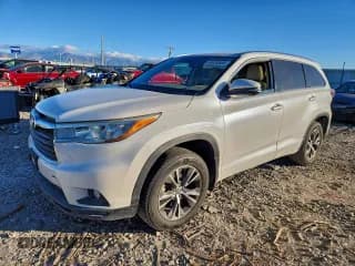 ✅ 2016 Toyota Highlander XLE • VIN: 5TDJKRFH7GS338907 • Лот: 93930855. Опубликован ранее на Copart с пробегом Не указан. Бесплатный доступ к архиву аукционных продаж из США и подробный отчёт об истории автомобиля на DreamBid. Изображение 1.