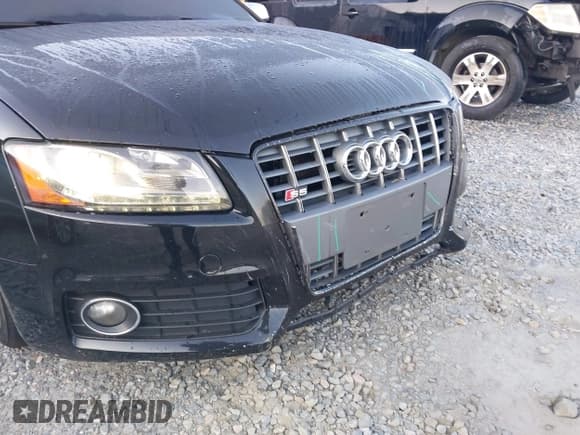 ✅ 2011 Audi S5 Prestige • VIN: WAUVGAFH1BN012519 • Лот: 43277994. Опубликован ранее на IAAI с пробегом 187 934 миль. Бесплатный доступ к архиву аукционных продаж из США и подробный отчёт об истории автомобиля на DreamBid. Изображение 20.