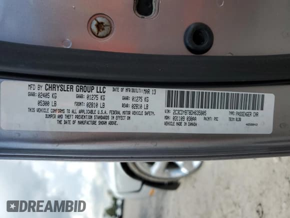 ✅ 2013 Dodge Challenger R/T Classic • VIN: 2C3CDYBT8DH635805 • Lot: 82416474. Wystawiony na Copart z przebiegiem 110 241 mil. Bezpłatny archiwum sprzedaży aukcyjnych z USA i szczegółowy raport historii pojazdu na DreamBid. Zdjęcie 12.