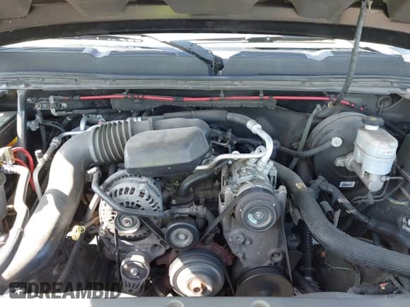 2008 Chevrolet Silverado 1500 Work Truck z VIN 1GCEC14X08Z170361, wystawiony jako IAAI lot #42389874 z przebiegiem 244 026 mil mil oraz . Historia ofert i sprzedaży dostępna na DreamBid. Obrazek 10.