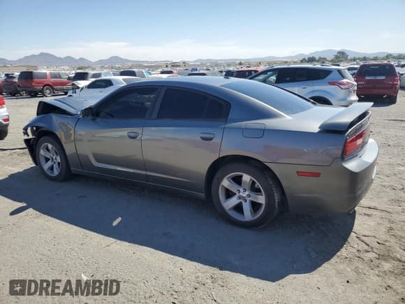 ✅ 2011 Dodge Charger Rallye • VIN: 2B3CL3CG5BH550115 • Lot: 55343285. Wystawiony na Copart z przebiegiem 141 079 mil. Bezpłatny archiwum sprzedaży aukcyjnych z USA i szczegółowy raport historii pojazdu na DreamBid. Zdjęcie 2.