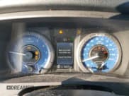 ✅ 2019 Toyota Sienna LE Auto Access Seat • VIN: 5TDKZ3DC8KS983854 • Лот: 71569695. Опубликован ранее на Copart с пробегом 80 377 миль. Бесплатный доступ к архиву аукционных продаж из США и подробный отчёт об истории автомобиля на DreamBid. Изображение 9.