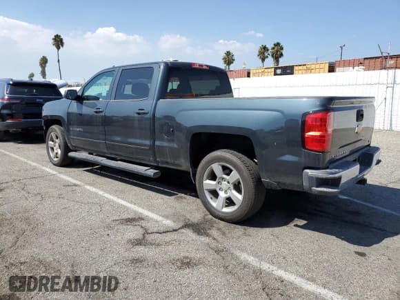✅ 2018 Chevrolet Silverado 1500 LT • VIN: 1GCPCREC2JF167990 • Lot: 84015985. Wystawiony na Copart z przebiegiem 118 826 mil. Bezpłatny archiwum sprzedaży aukcyjnych z USA i szczegółowy raport historii pojazdu na DreamBid. Zdjęcie 2.
