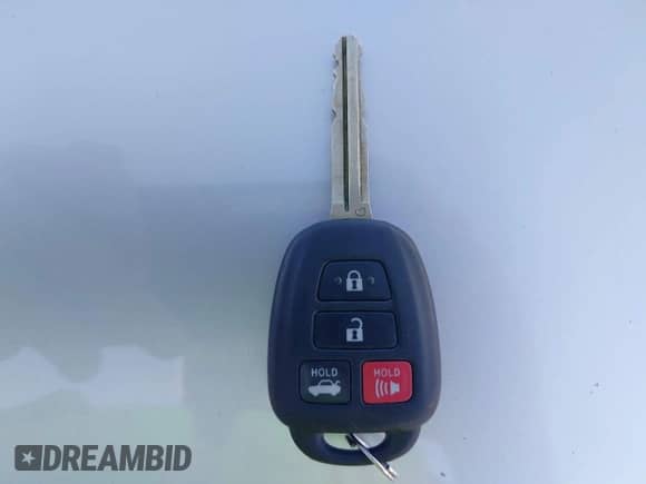 2013 Toyota Camry L с VIN 4T4BF1FK2DR317560, выставлен на аукционе IAAI как лот 43256662 с пробегом 173 939 миль миль и . История ставок и продаж доступна на DreamBid. Изображение 11.